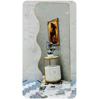 مرايا ستاند مودرن - لون ذهبي