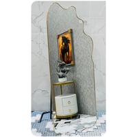 مرايا ستاند مودرن - لون ذهبي