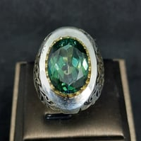 خاتم توباز اخضر طبيعي بشهادة