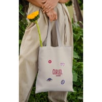 حقيبة كيرل تاستيك توت باق تطريز يدوي