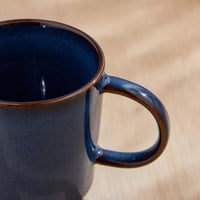 كوب سيراميك أزرق لامع