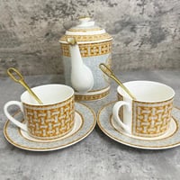 طقم شاي هيرمز مكون من 7 قطع