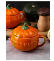 كوب اليقطين مع غطاء جميل ( كوب الخريف )