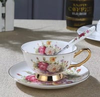 كوب قهوه أو شاي على الطراز الأوربي