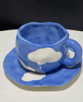 كوب بصحن مصنوع يدوياً