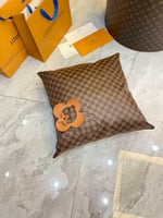 كوشنز لويس فيتون