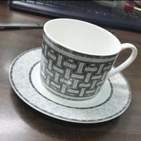 كوب هيرمز مع صحن