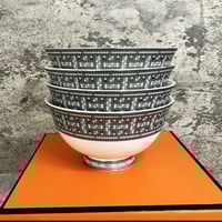 طقم اواني هيرمز مكون من 4 قطع