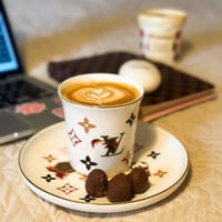 كوب وصحن لويس فيتون