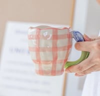 كوب بمقبض توليب هاند ميد