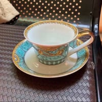 كوب فرزاتشي مع صحن