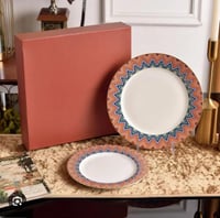 طقم صحون ميسوني.