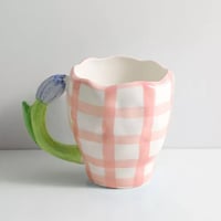 كوب بمقبض توليب هاند ميد