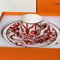 طقم هيرمز مكون من ٤ قطع