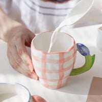 كوب بمقبض توليب هاند ميد