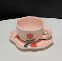 كوب سيراميك مصنوع يدوي مع صحن