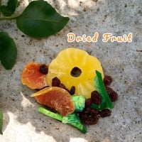 فواكه مجففة