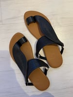 Leathers Feminine - Black Snake