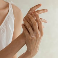 بيوتي اوف جوسيون غسول زيتي بالجنسنج 210مل