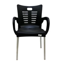 كرسي بلاستيك