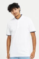 تي شيرت مخطط