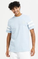 تي شيرت مخطط سماوي