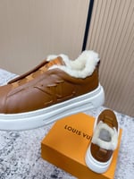 شوز Lv