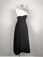 فستان روان عبدالله