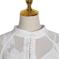 فستان ابيض قصير