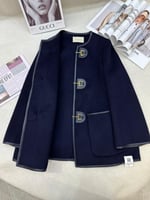 جاكيت قوتشي