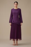 فستان طويل بنفسجي بطبقتين بتصميم ناعم