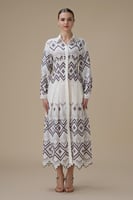 فستان ميدي سكري بنقوش هندسية بحزام خصر