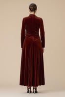 فستان كستنائي طويل مخمل