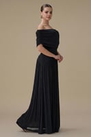 فستان اسود طويل أوف شولدر درابيه