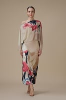 فستان ماكسي بطبعة زهرية بتصميم كتف واحد