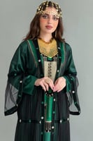 جلابيه تراثيه قطعتين مطرزه لون اخضر غامق