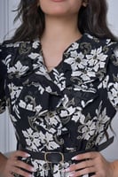 فستان كلوش مطرز بالورد لون اسود