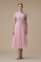 فستان ميدي وردي بتطريز ورد