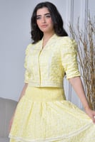 طقم بلوزه وتنوره بتصميم مقسم لون اصفر