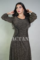 فستان اسود ماكسي باكمام طويلة