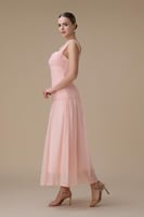 فستان وردي ميدي بشيفون وكسرات