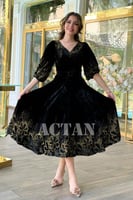 فستان مخملي ميدي بنقشة زهور