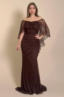 فستان طويل لون بني اوف شولدر