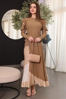 طقم تنورة وبلوزة بكسرات