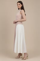 فستان ماكسي بكسرات لون بيج