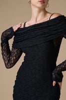 فستان أسود طويل دانتيل