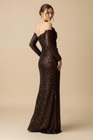 فستان طويل لون بني ترتر بقصة أنيقة