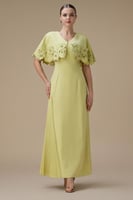 فستان طويل اخضر ليموني بتطريزات زهرية