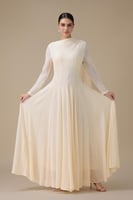 فستان طويل بيج بوشاح كتف