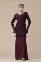 فستان برغندي طويل بأكمام طويلة